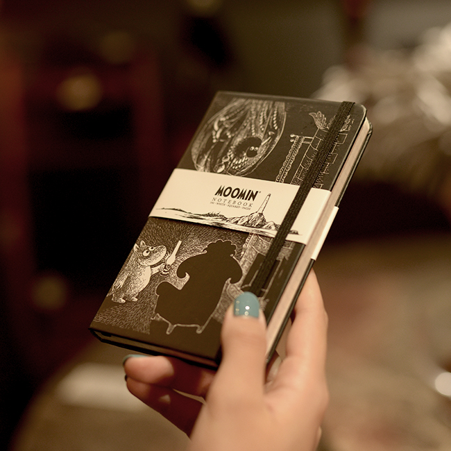 姆明笔记本-黑暗之光