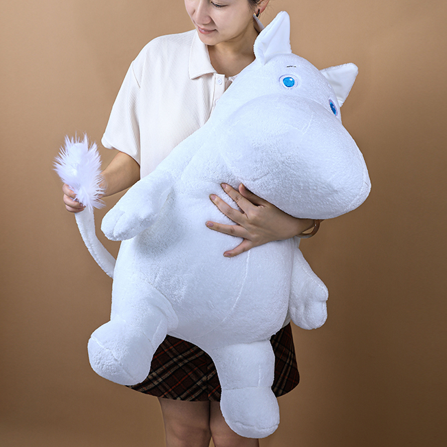 Big moomin deals plush